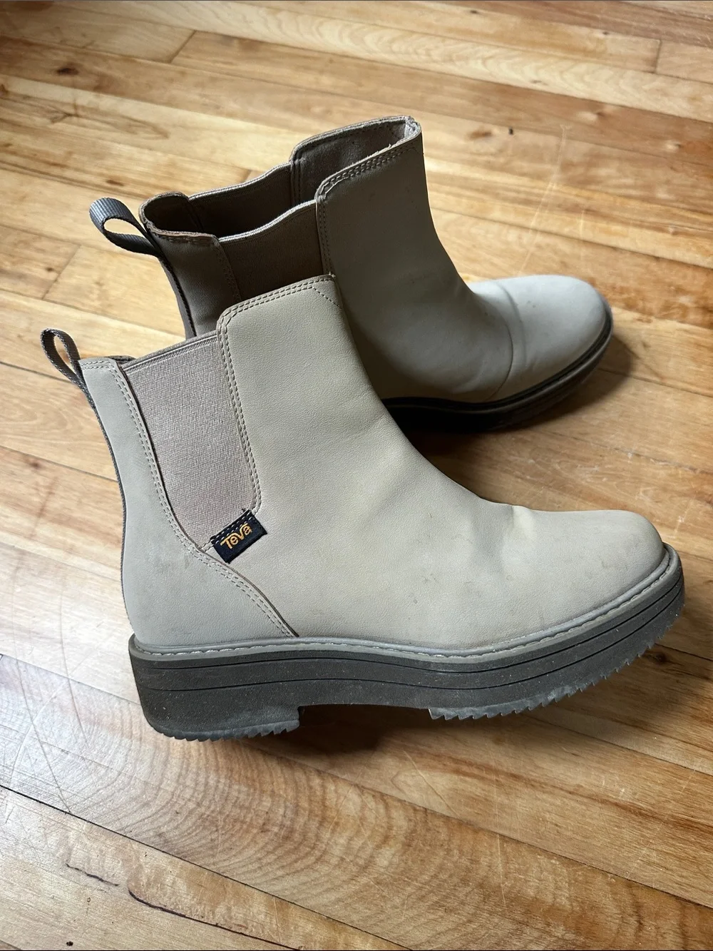 Chelsea Boots